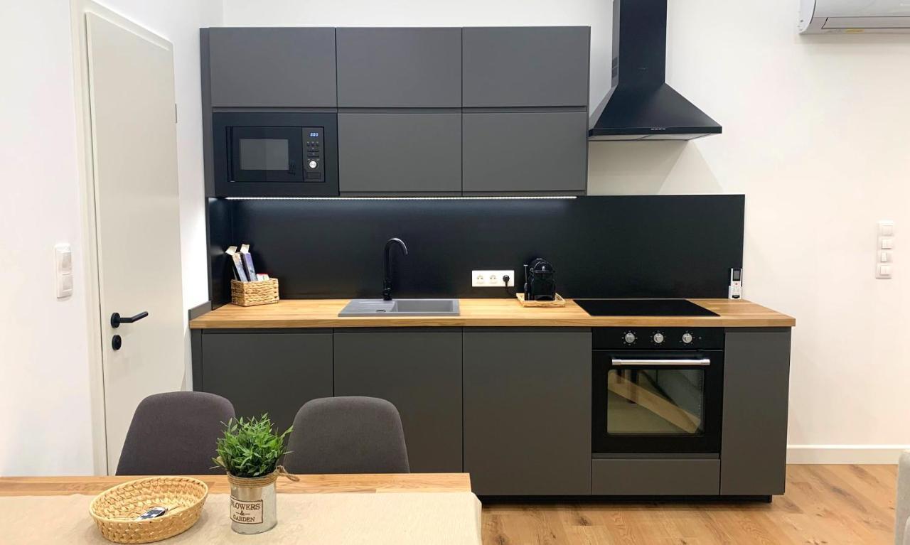 Sipsix Apartment - Modern 2 Bedroom Newly Renovated Flat With Ac In Budapest City Centre Ngoại thất bức ảnh